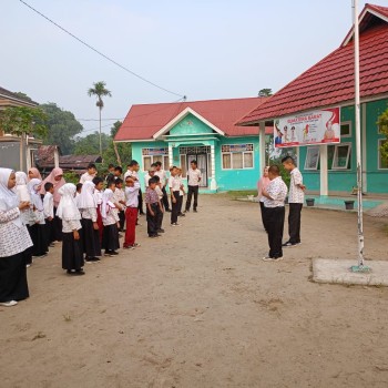 KEGIATAN PAGI RABU, 18 OKTOBER 2023 DENGAN TEMA Mengenal Lag